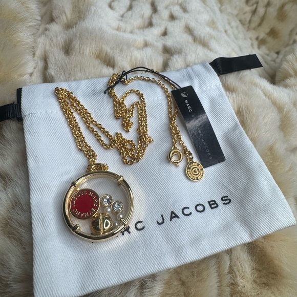 Marc Jacob’s Gold and Red Floating charm Necklace. NWT, w MJ dust bag. - Picture 7 of 9
